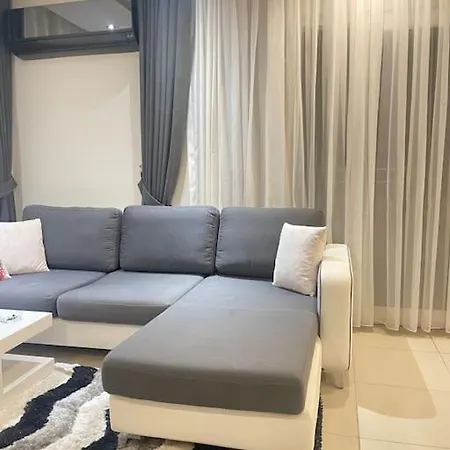 Smf Suites 2+1 ألانيا